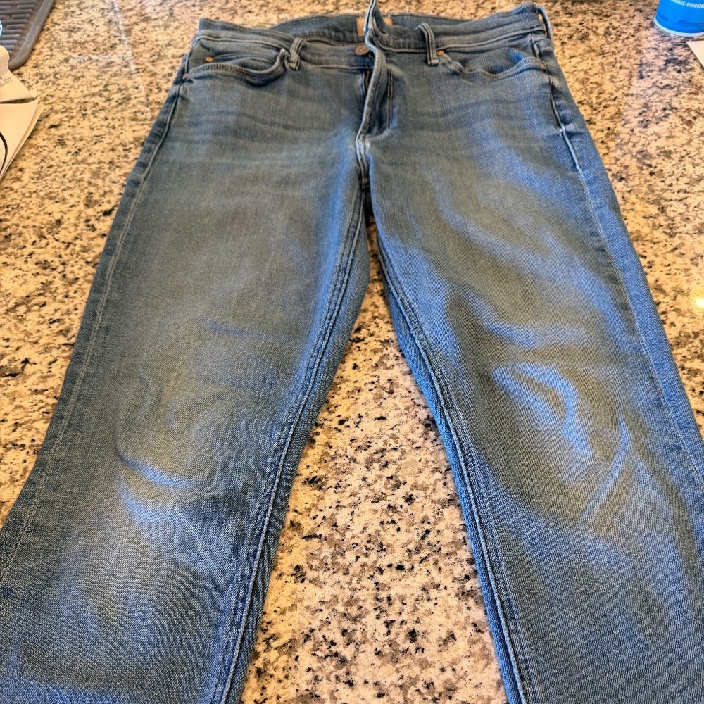 MOTHER Jeans Mid Rise Dazzler Ankle Fray in Riding the Cliffside - Size 29